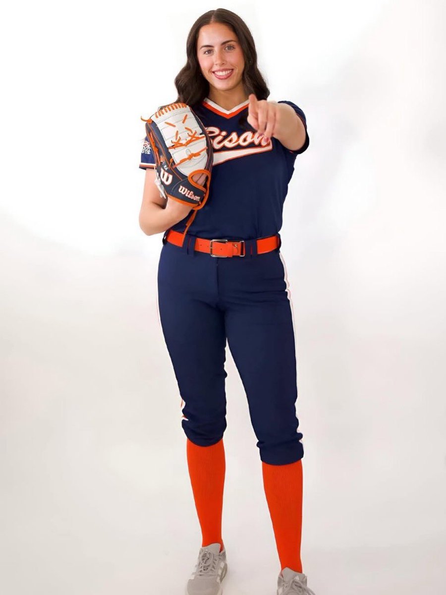 Natalie Ruechel tweet media