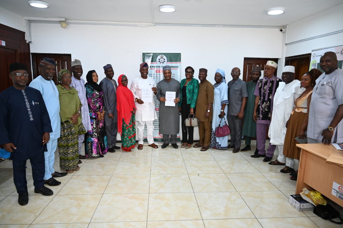 NDENigeria's tweet photo. "NDE &amp; NBTI sign MoU to boost innovation &amp; employment! 🚀 Collaboration to drive tech entrepreneurship, skills dev't &amp; job creation for Nigerian youth. Exciting times ahead! #NDE #NBTI #Innovation #Employment" https://t.co/DGcL4Ssp3D