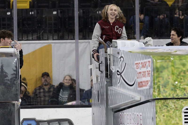 Thank you <a href="/GoHeartlanders/">Iowa Heartlanders</a>  for having the Performance Health and Fitness team at the game on Friday! Brendon, who is the strength and conditioning coach for the team, was honored to do the ceremonial puck drop. Thank you for having us and your generous hospitality! Go Landers!
