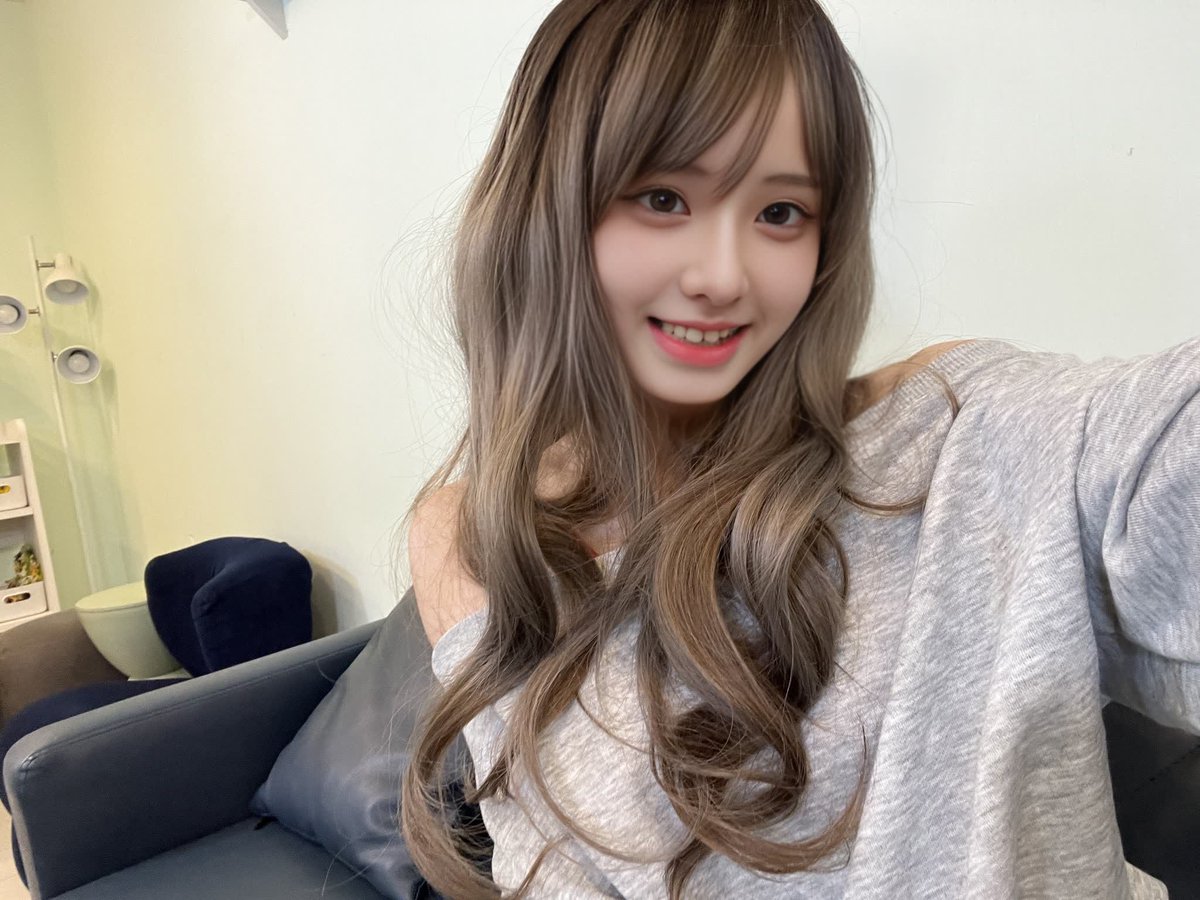 눈나 지금

짬지젖엇는데 보여줄까? 🐎