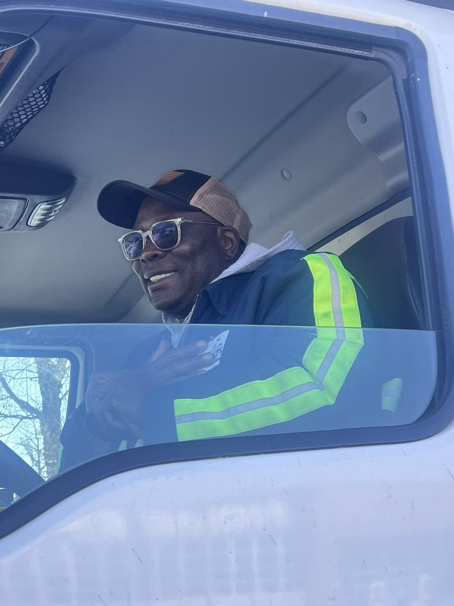 Michelle Monroe tweet media