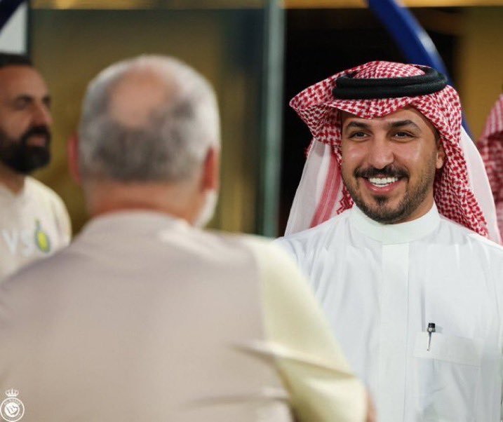 l_xw44's tweet image. الأمير تركي بن سلمان، الأمير فيصل بن تركي، إبراهيم المهيدب، محمد الخريجي 

اسماء نصراوية عاشقة تملك الكفاءة المالية والفكر الكروي، يارب يستحوذون على نادينا، بنكون امام نهضة تاريخية في مستقبل النصر باذن الله 💛