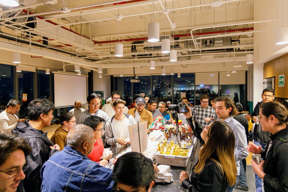 javaMéxico tweet media