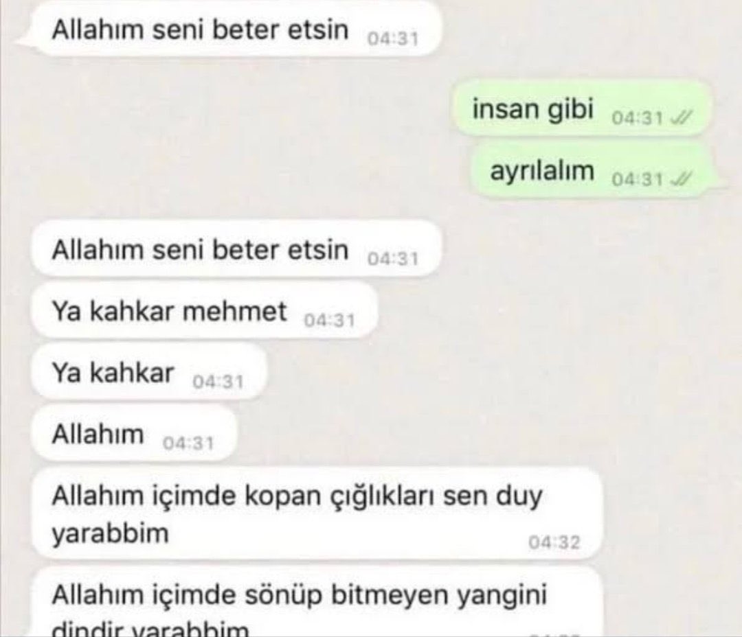 milesfener's tweet photo. suan bi yerlerde fenerle vakıf eslessin diye vermesi gereken sayı hesaplamasi yapan santa… ya kahkar santa https://t.co/RG6kVAkW7q