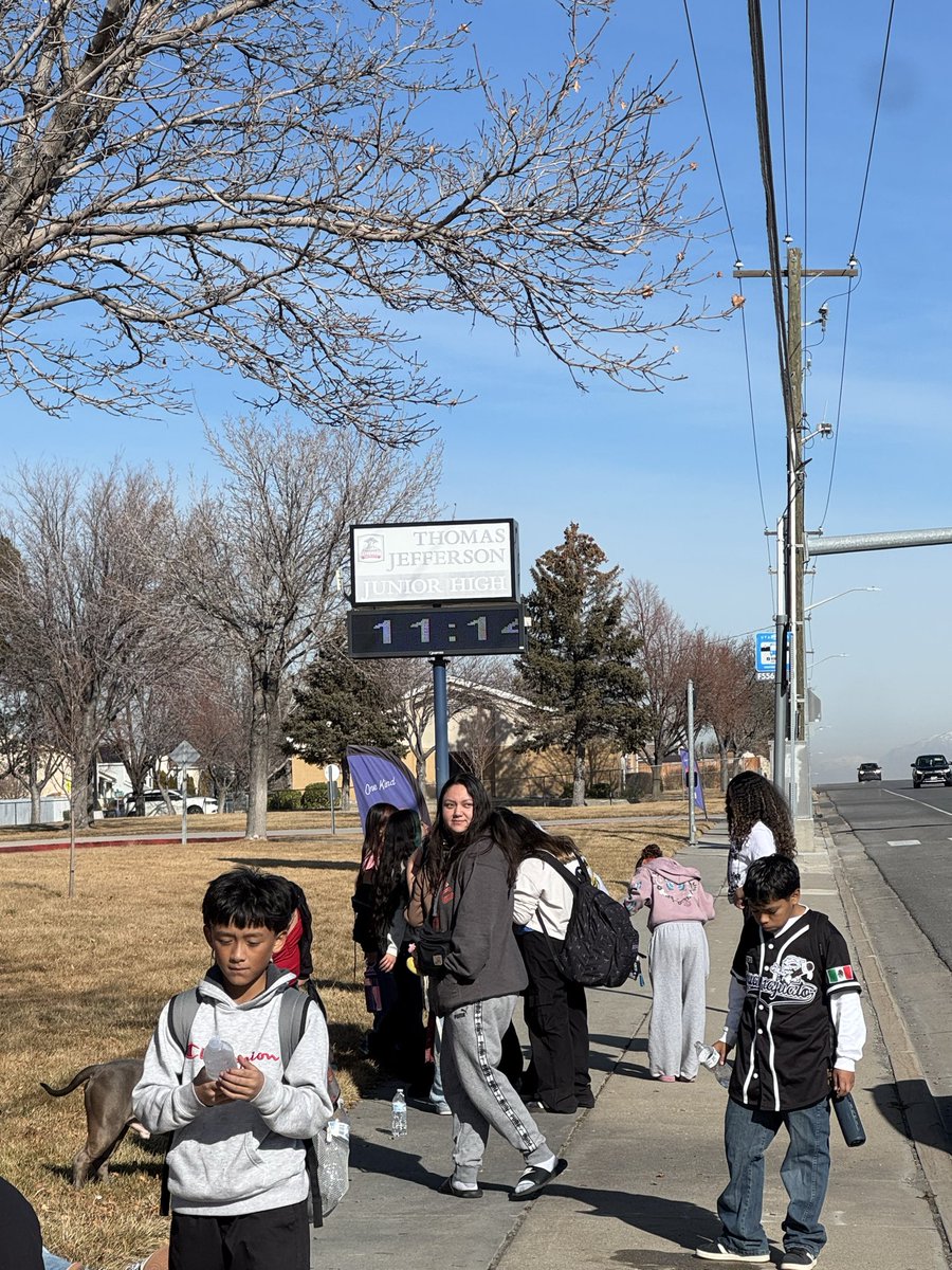 manny_n01's tweet photo. Kearns jr protest https://t.co/qB6jpy9Xvu