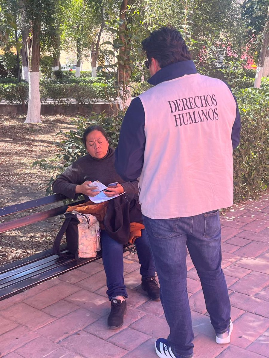 CDHEC's tweet photo. #BrigadasCDHEC El pasado 29 de enero, él Ombudsmóvil estuvo presente en el municipio de #GeneralCepeda donde personal de la Primera Visitaduria y la Visitaduria Itinerante llevaron a cabo una Brigada Municipal en la que dieron a conocer los servicios que brinda la #CDHEC.
1/2 https://t.co/W7A72Lpqoo