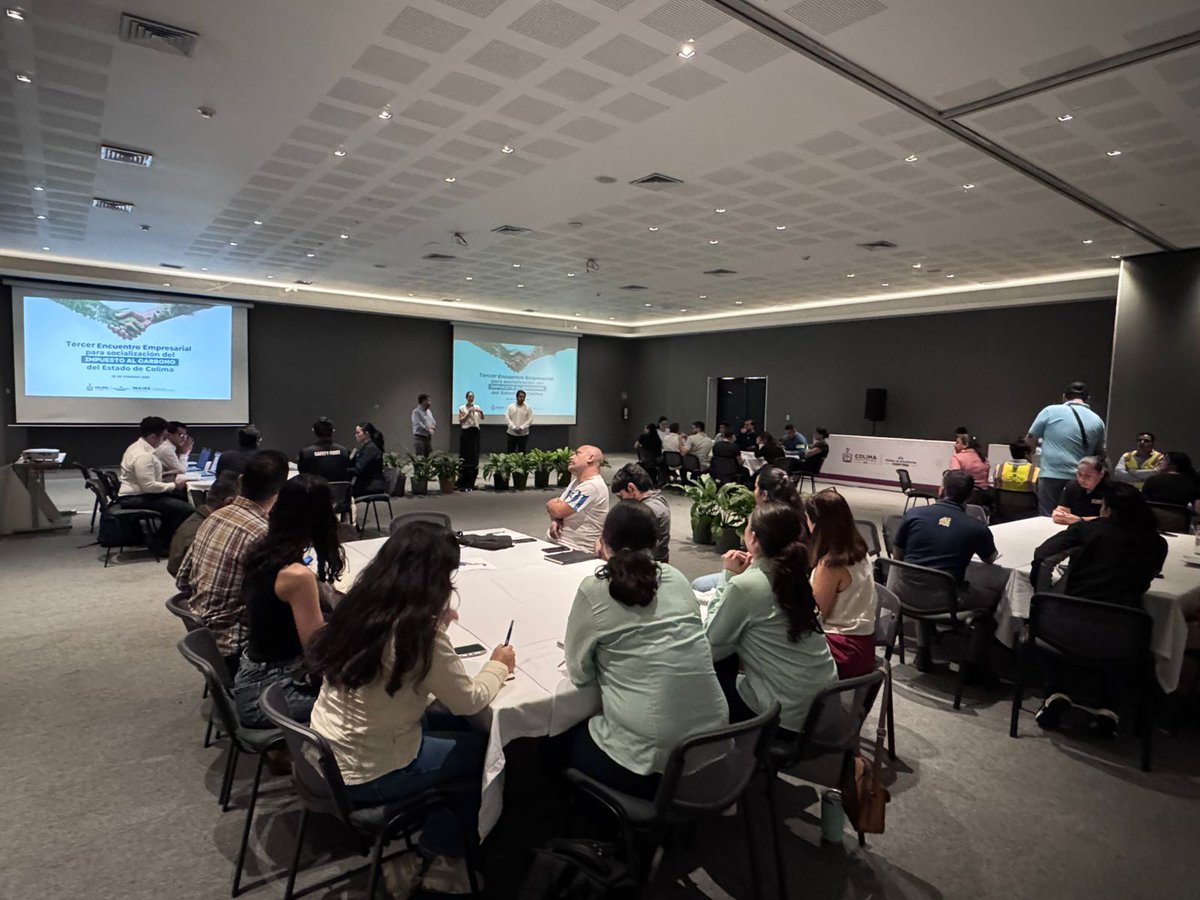 IMADESCOL's tweet photo. 🌎💼 Realizamos el 3er Encuentro Empresarial sobre el Impuesto al Carbono en Colima.

Con el acompañamiento de @mexico2_pmc, fortalecimos capacidades para medir y compensar emisiones.

Gobierno y empresas trabajando por un estado más limpio. 🌿 https://t.co/t5B0FmwvHL
