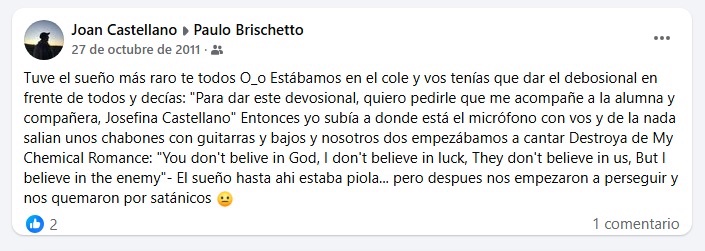 Me puse a mirar mi fb y encontré fotos de mi mochila de mychem y cositas cutes y graciosas que escribía. 
Also ESCRIBIR MCR EN LA ARENA EN OSTENDE este verano lo hago en Mardel we