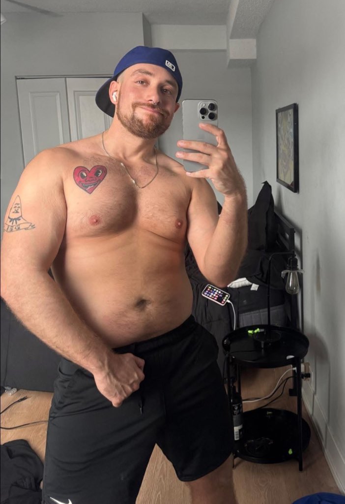 Zaddy Tony VAGUELY sfw tweet media