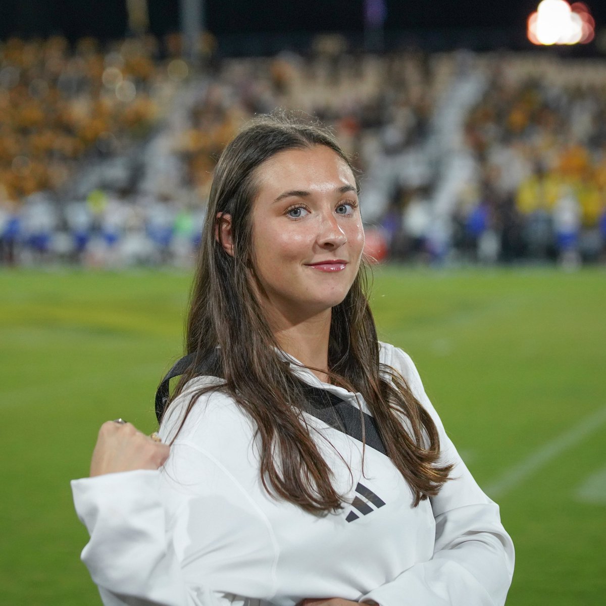 kennesawstfb's tweet photo. Thankful for the women who work tirelessly to help our program continue to rise! 📈

➡️ Lanie Vantrease, Dir. of Ops
➡️ Sally Whitesell, Ast. Dir. of Ops
➡️ Cayla Hodel, Dir. of OC Recruiting
➡️ Randi Woodard, Athletic Training

Happy National Girls and Women in Sports Day!

#NGWSD | #HootyHoo