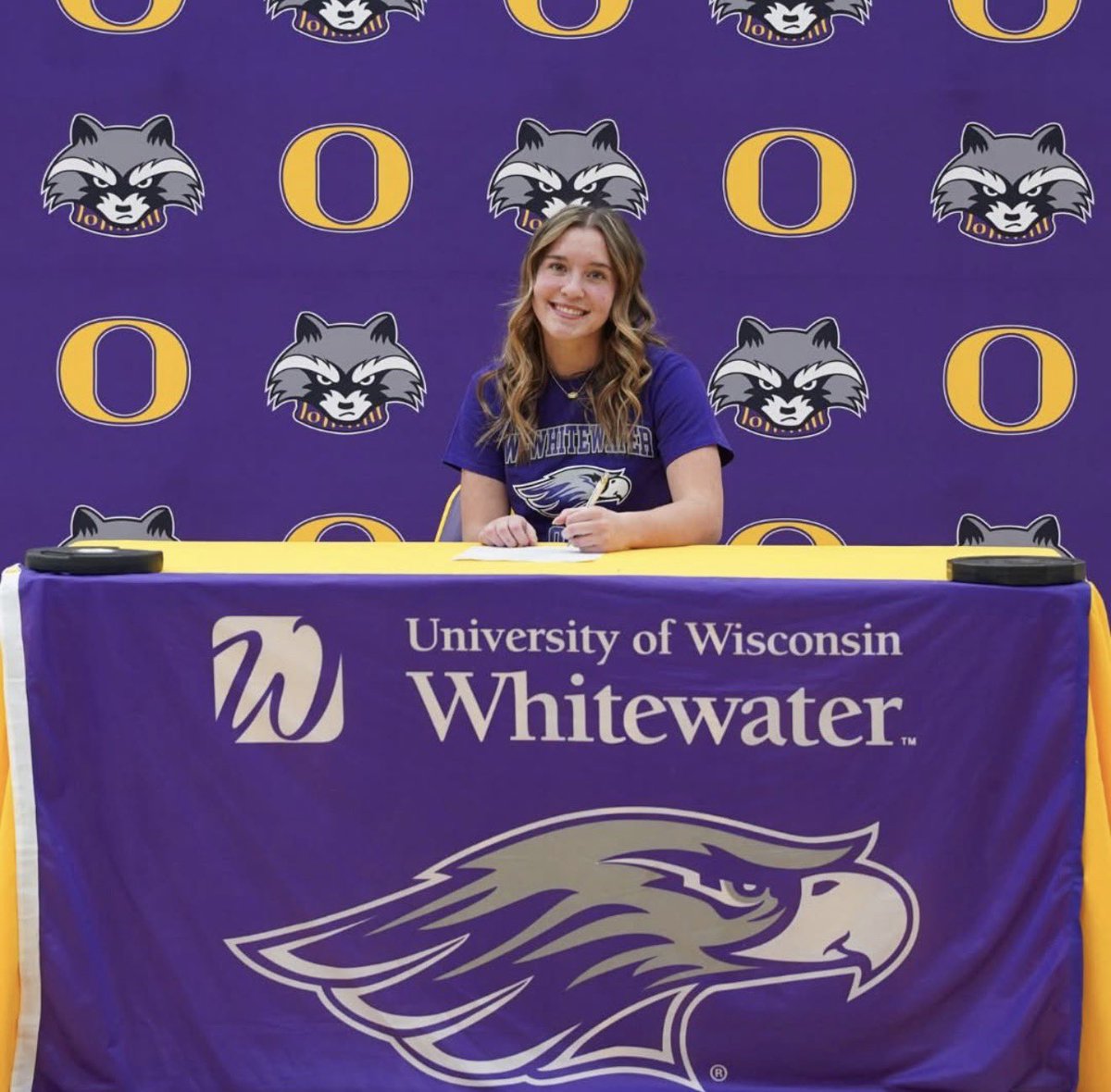 Oconomowoc High School Softball tweet media