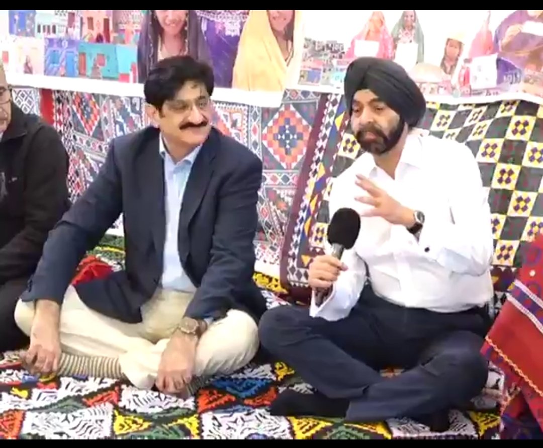 A_Nabikhoso36's tweet image. LARKANO
 Sindh Chief Minister Syed Murad Ali Shah and World Bank Group President Ajay Banga arrived in Bahawal Jatt village, Taluko Dokri, Larkano. Residents of Goth Bahawal Jatt warmly welcomed World Bank President Ajay Banga.
#WorldBank
@MuradAliShahPPP