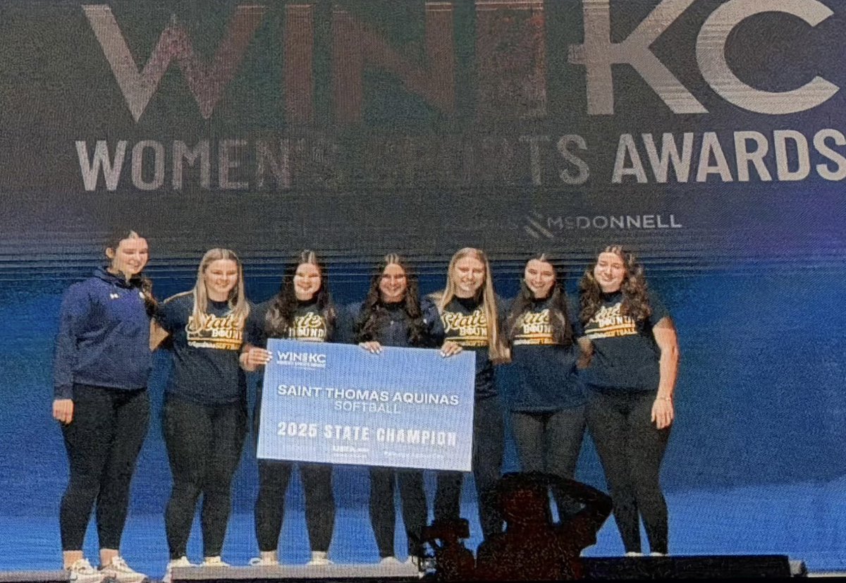 stasaintssoftball tweet media