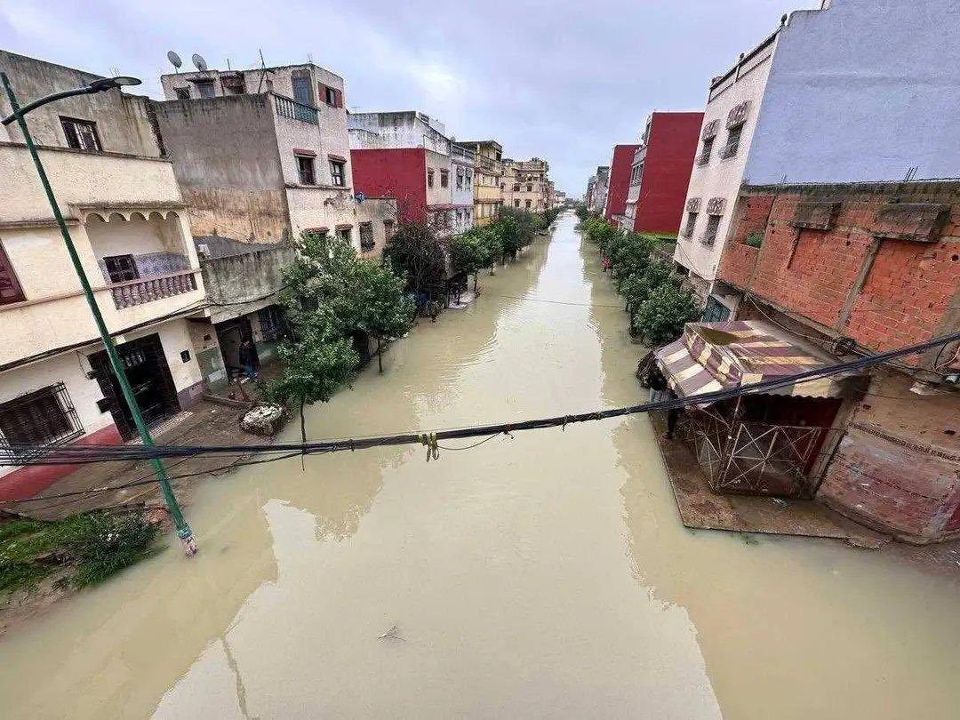 نسأل الله أن يحفظ المغرب وأهله من كل سوء، وأن تمر هذه المحنة بسلام

المغرب دائمًا قوي بتكاتف شعبه وحكمة مؤسساته
كل الدعم والتضامن للشعب المغربي 🇲🇦🤍
