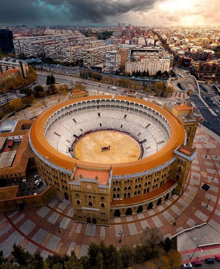 <a href="/GuajeSalvaje/">Guaje Salvaje</a> Reformar la plaza de toros de Las Ventas costó 40M. 

El dr. Barbacid necesita 30M para la cura del cáncer de páncreas.  

Adivina qué es prioritario para los de derechas.