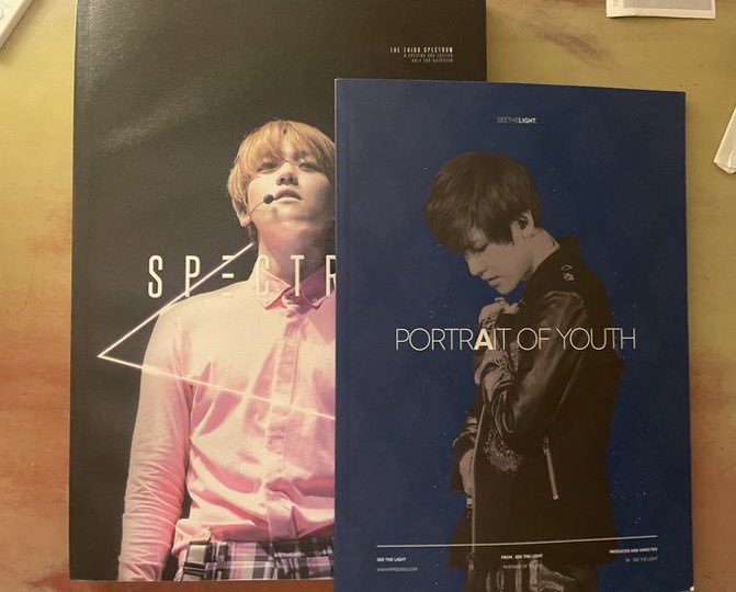 0408light's tweet photo. Wts want to sell baekhyun photobook
백현 포토북 일괄 양도

2.0 https://t.co/crota0Pvfj