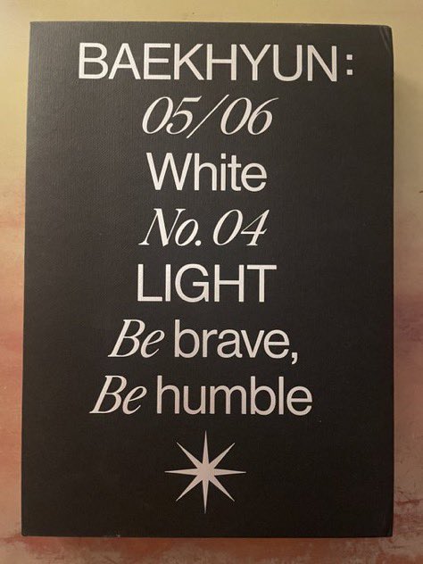 0408light's tweet photo. Wts want to sell baekhyun photobook
백현 포토북 일괄 양도

2.0 https://t.co/crota0Pvfj