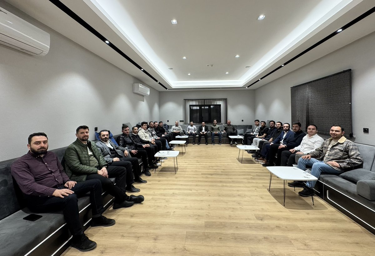 TÜGVA Konya Yönetim Kurulu üyelerimizle haftalık olağan toplantımızı gerçekleştirdik. Konya gençliği için tüm gücümüzle çalışmaya devam edeceğiz.

#TÜGVA #TÜGVAKonya