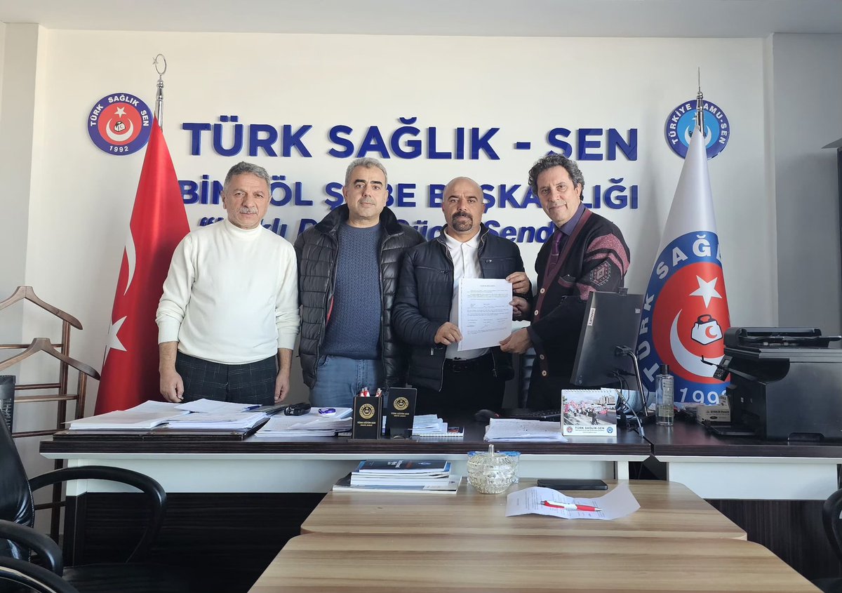 BingolKamuSen's tweet photo. Türkiye Kamu Sen- Sheel Turhanlar Petrol ile Opet Turkuaz Petrol  arasında Dizel Araçlar için%2,5, Benzinli Araçlar için 2000 TL'lik alımında araç yıkama fişi. Ayrıca ticari araçlarda Shell ve Opet onaylı kart ile Türkiye'nin her yerinde geçerli olmak üzere %4, 75 indirim kartı https://t.co/MaNmLz6umn