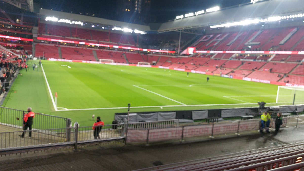 Voor de kleuren de club en de stad 🔴⚪️
#psvhee #knvbbeker