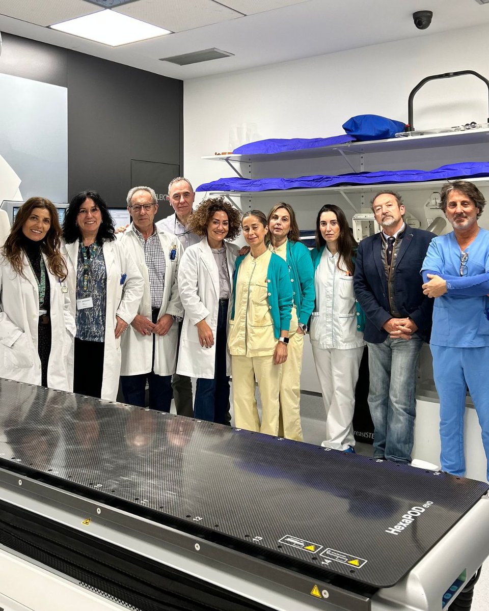 Hoy celebramos el Día Mundial contra el Cáncer​.
Queremos reconocer y agradecer al increíble equipo de la Unidad de Oncología de Hospital Mompía. 
Su compromiso inspira a todos a seguir trabajando por una atención más cercana y humana.​
Gracias por todo lo que hacéis día a día.