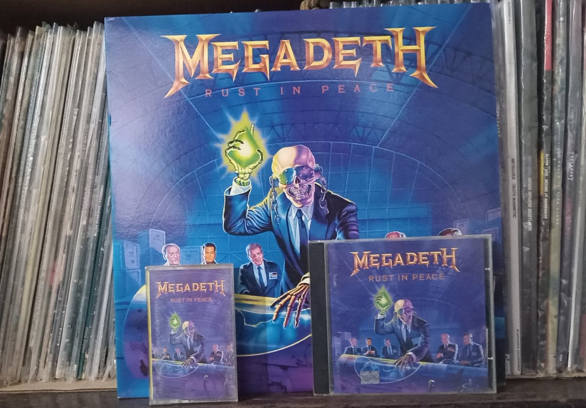 Santomasoficial's tweet photo. Musicalmente su mejor album. https://t.co/icjmaT6dtf