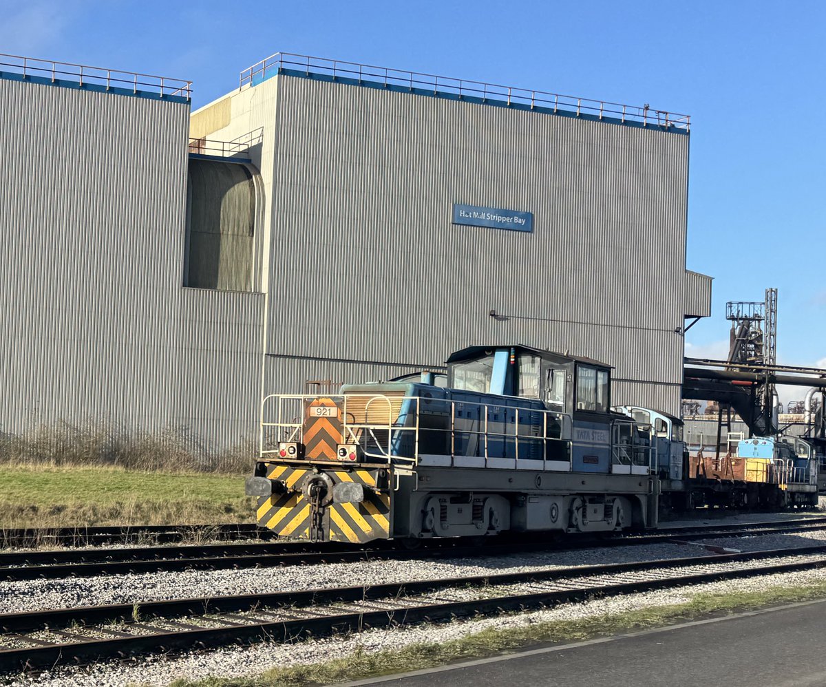 MACprojectsHQ's tweet photo. On site at TATA Steel. Over 100 years of primary steelmaking in Port Talbot. Some changes now, but still a hive of activity. https://t.co/GqGrSITk01