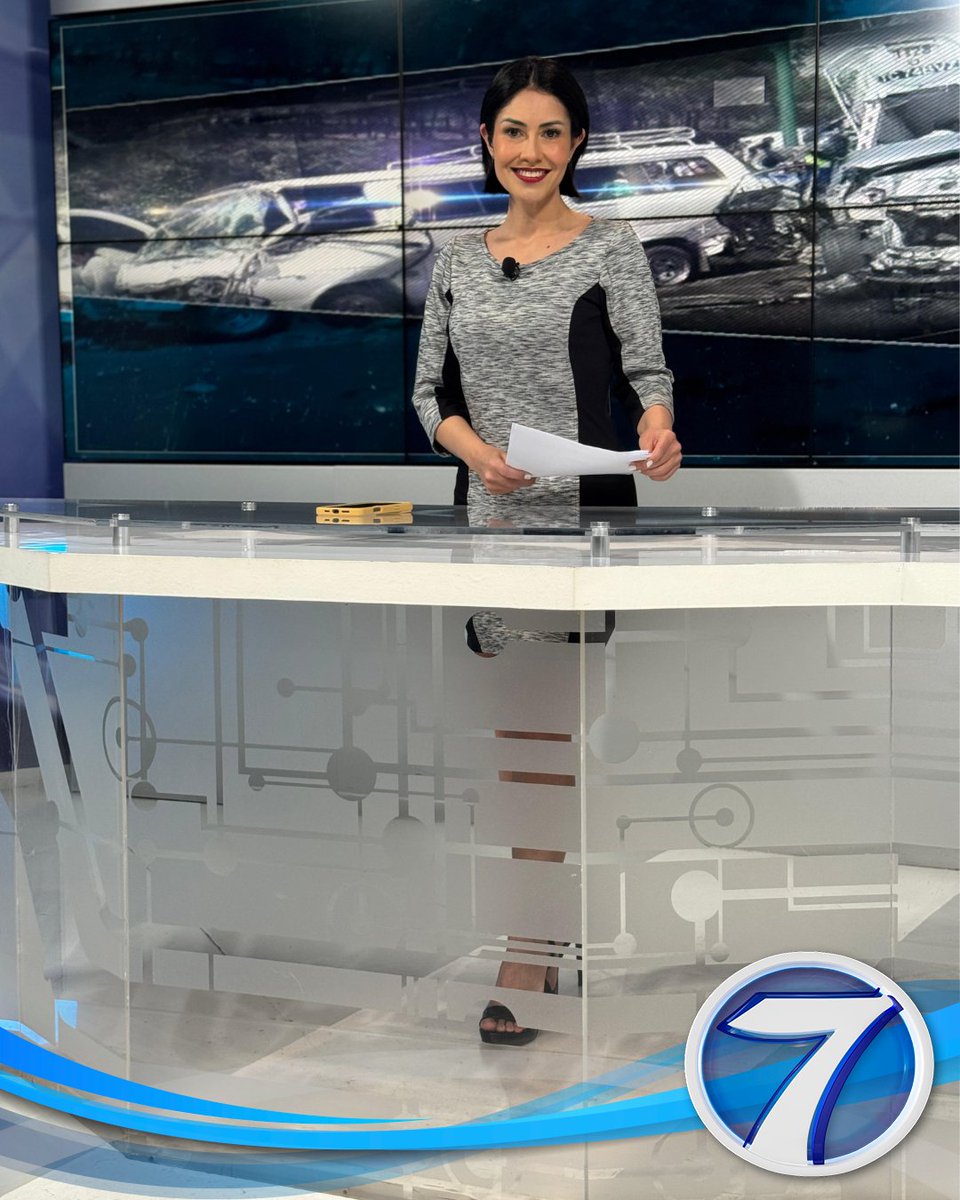 Noti7Guatemala's tweet photo. Estamos a minutos de iniciar la segunda emisión de #Noti7 le esperamos por canal 7 y online en https://t.co/YiIKsKAa2n ✨ https://t.co/e7wIzvUR3s