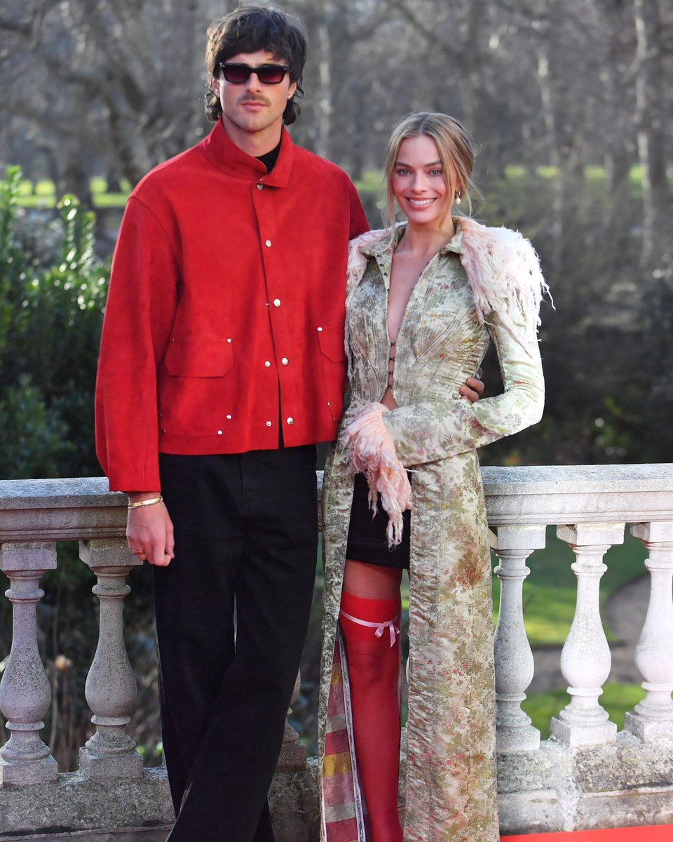 enews's tweet photo. Margot Robbie is taking her style to new heights at the "Wuthering Heights" photo-call in London, England. ❤️ (📷: Getty) https://t.co/GTQZSpcBCC