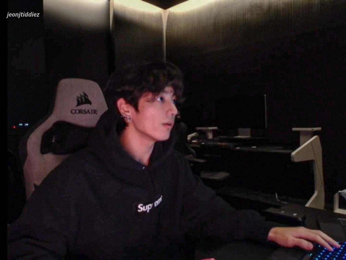 thvjkmon's tweet photo. gamer bf https://t.co/FY3dfqZHLq