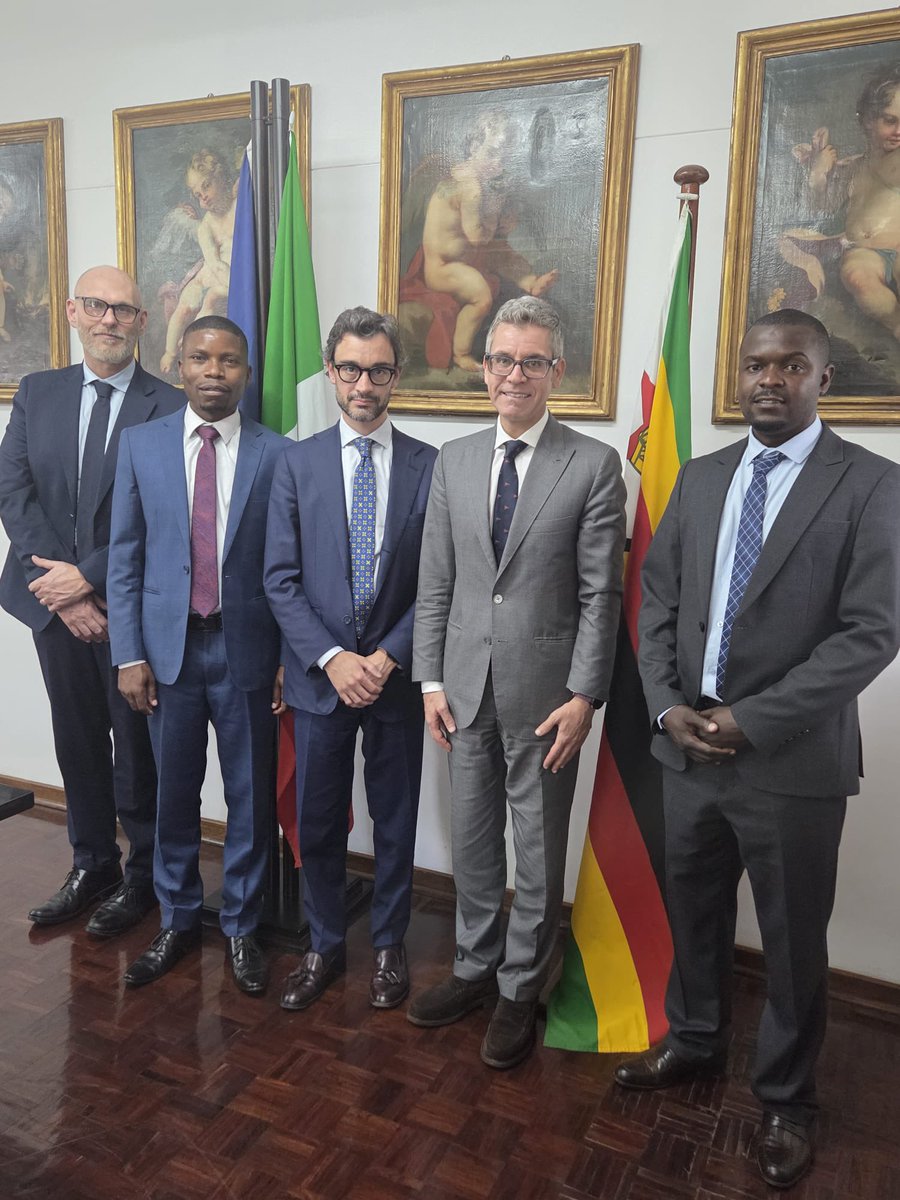 ItalyinZimbabwe's tweet photo. Today at the Embassy, I met with 🇮🇹 companies @OcmisIrrigation & holding company #Farmfront &  their 🇿🇼partner #startup @murimi247 . Together we explored potential #BilateralCooperation in the local #agricultural sector. 

The Embassy is committed to supporting our companies and fostering collaboration in Zimbabwe. 🤝