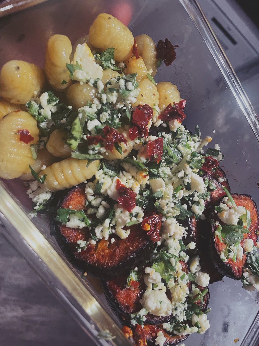 xen__ix's tweet photo. Aubergine alert 🚨  #veggielife https://t.co/iXWJjqmb7i