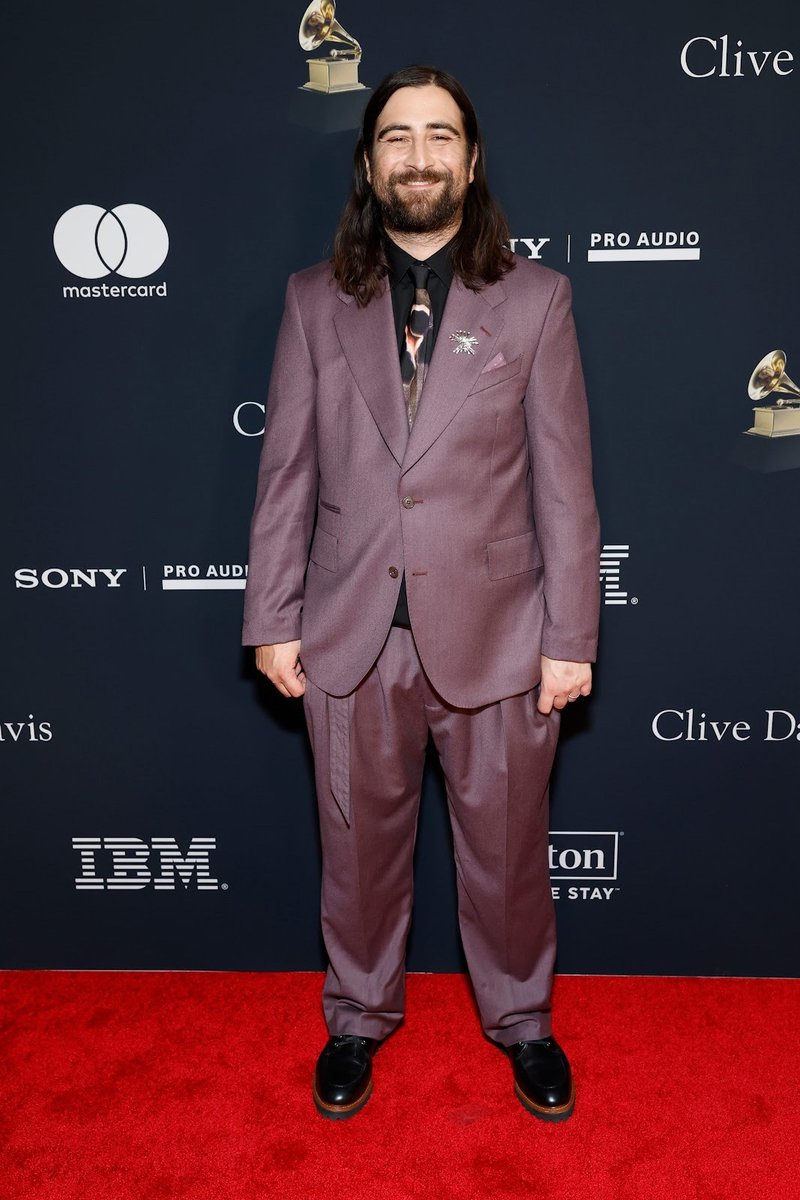 The many faces of <a href="/NoahKahan/">Noah Kahan</a> at the <a href="/RecordingAcad/">GRAMMYS</a>⭐️
