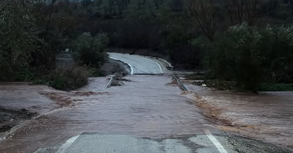 🚨 La Junta de Andalucía cancela las clases en dos comarcas de la provincia de Jaén.

🆕 Las Sierras de Cazorla, Segura y Las Villas y la zona de Jaén capital, son las que se verán afectadas. 

dozz.es/jpcri2