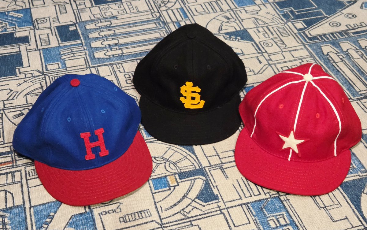 MinorLeagueNerd's tweet photo. Today's franchise collection #capoftheday is the Tacoma Rainiers. https://t.co/Mj1MzdNUDY