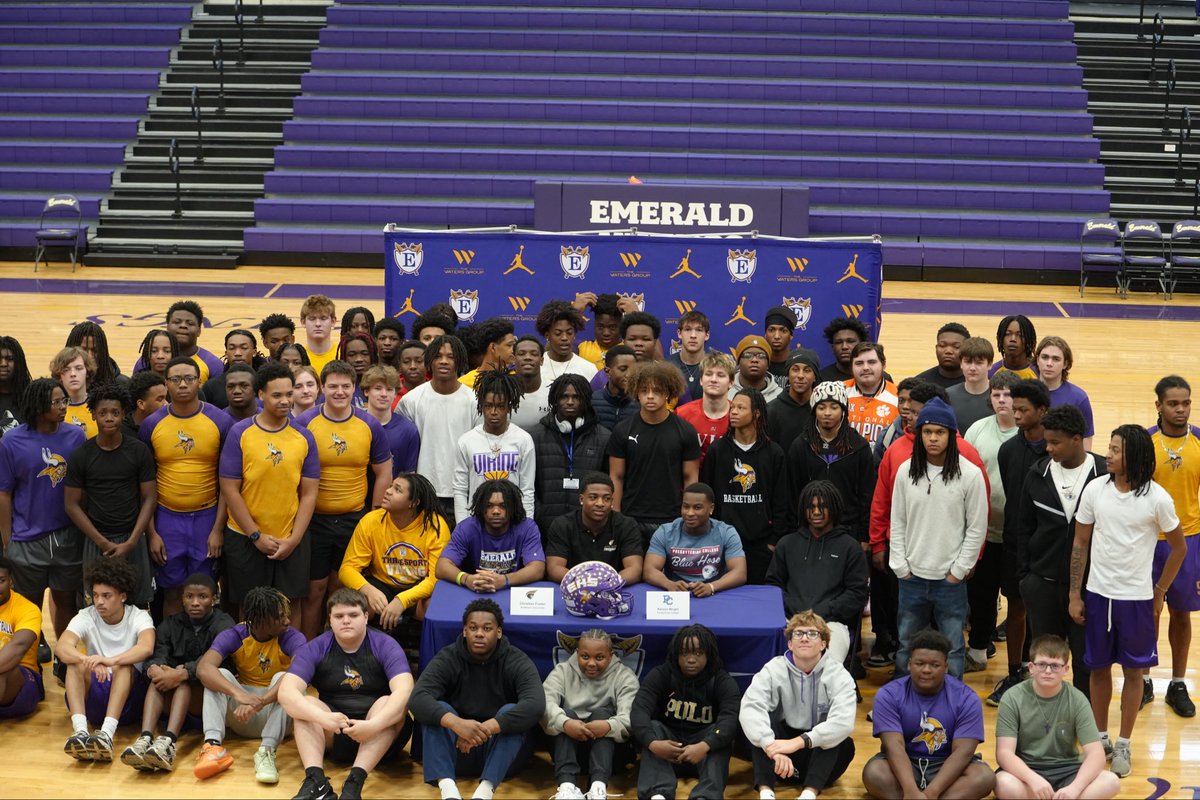 EhsVikingSports's tweet photo. 📝🔥 SIGNING DAY 🔥📝

Proud of our Emerald Vikings seniors!
🏈 Christian Foster → Anderson University
🏈 Karson Wright → Presbyterian College

Hard work pays off. Next level awaits ⚔️
🟣🟡 #SoundTheHorn #EmeraldVikings #SigningDay https://t.co/USxh5pD5ee