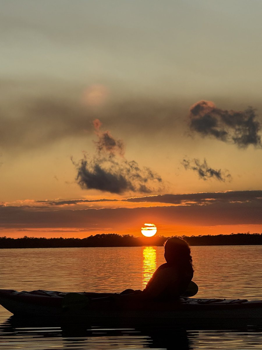 bongoutdoors's tweet photo. Atardeceres únicos en Kayaks 😍☀️

La mejor experiencia en Chiriquí la puedes encontrar con nosotros ☀️

📞 60909741
🌴https://t.co/6aBe9cgzd5

#panama #turismopanama #quehacerenpanama https://t.co/2gsE2yVDkI