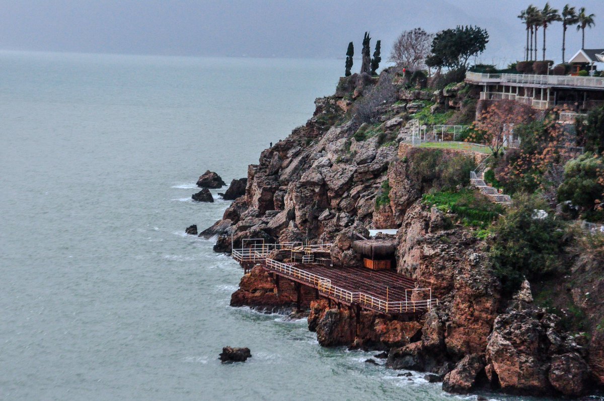 Yağmurlu ve gri  Antalya gününden 🤍