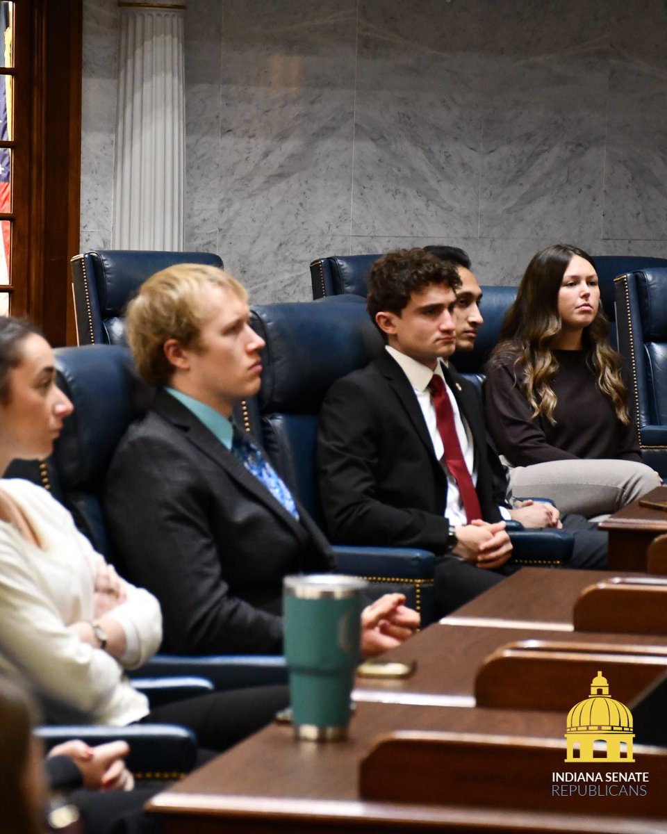 INternSenGOP tweet media