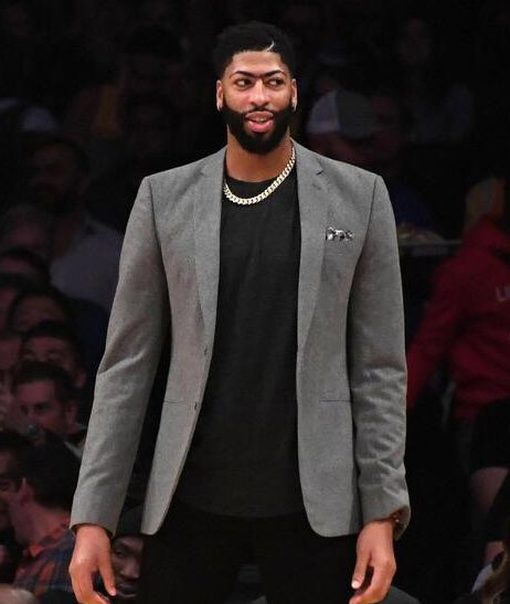 BucksRealm's tweet image. First look at Anthony Davis as a Wizard. 👀