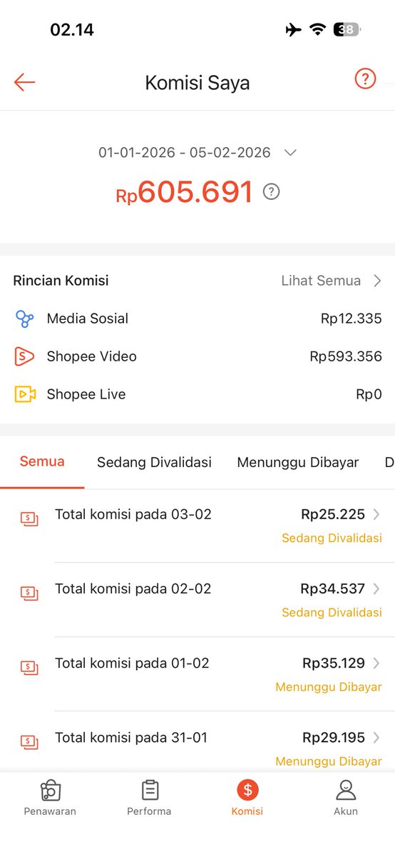 Ciaoalbertoo's tweet photo. Freelance paling masuk akal buat gen z.

Bulan kemarin lumayan 500rb cuman upload video produk. 

Aku bisa, kalian juga bisa. Gas cobain

https://t.co/JiBQRwBK46

#penghasiluang #freelance #RemoteJobs #kerjadarirumah https://t.co/Wn3GzGXDFd