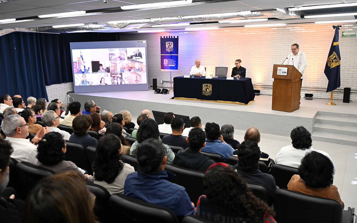 UNAM_MX's tweet photo. #BoletínUNAM La @ENES_Merida es un polo de atracción nacional, recibe estudiantes de 28 de las 32 entidades de la República: #RectorLomelí > https://t.co/R7lukzh1kX https://t.co/6718fDyYy3