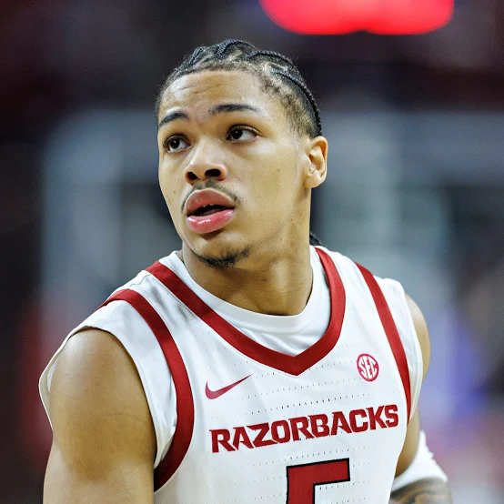 therandomsec's tweet image. Arkansas has now broken the record for most watched college basketball game on ESPN, and the most watched overall college basketball game in 30+ years this year. They also rebroke the second record from last year. All eyes on the hogs 👀👀