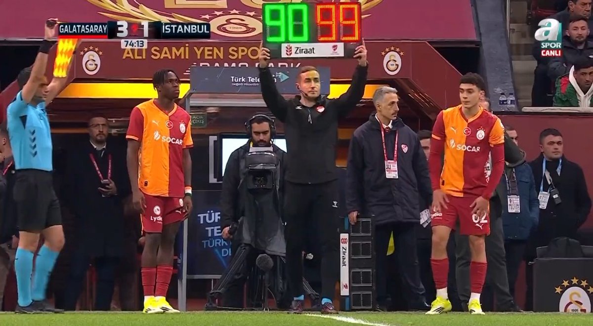 Güzel bir rotasyon maçı oldu.
Galatasaray 3-1 İstanbulspor
Tebrikler Aslanlar 🦁 
#ZTK #GSvİST 💛♥️