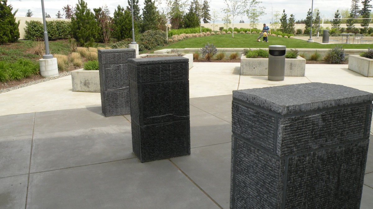 Concrete shapes the space. Stone adds grandeur and makes spaces memorable. These columns, supplied by HDG Building Materials, bring texture and elegance to a corporate campus. 
hdgbuildingmaterials.com/products/archi…

#ArchitecturalStone #HDGBuildingMaterials