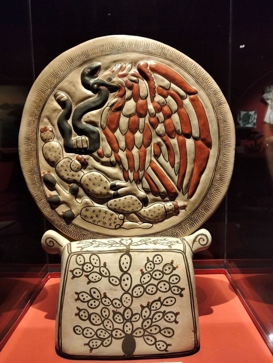 MusTemploMayor's tweet photo. 🐍El águila, la serpiente y el nopal fueron elementos clave para la fundación de una ciudad, símbolos que llegaron a ser ícono nacional.
¿Sabías que esta alegoría fue representada en diversos códices? 
Visita nuestra exposición temporal.

¡Te esperamos! https://t.co/ZRhfxbABr3