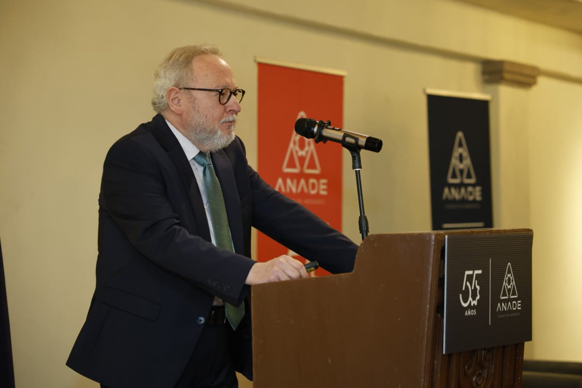 ANADEcolegio's tweet photo. #Perspectivas 2026
PANEL II. Perspectivas Económicas y Empresariales
Con @romoraleselcoro
#NuestraResponsabilidadEsHoy
#ANADE https://t.co/IKq8bTG4Cr