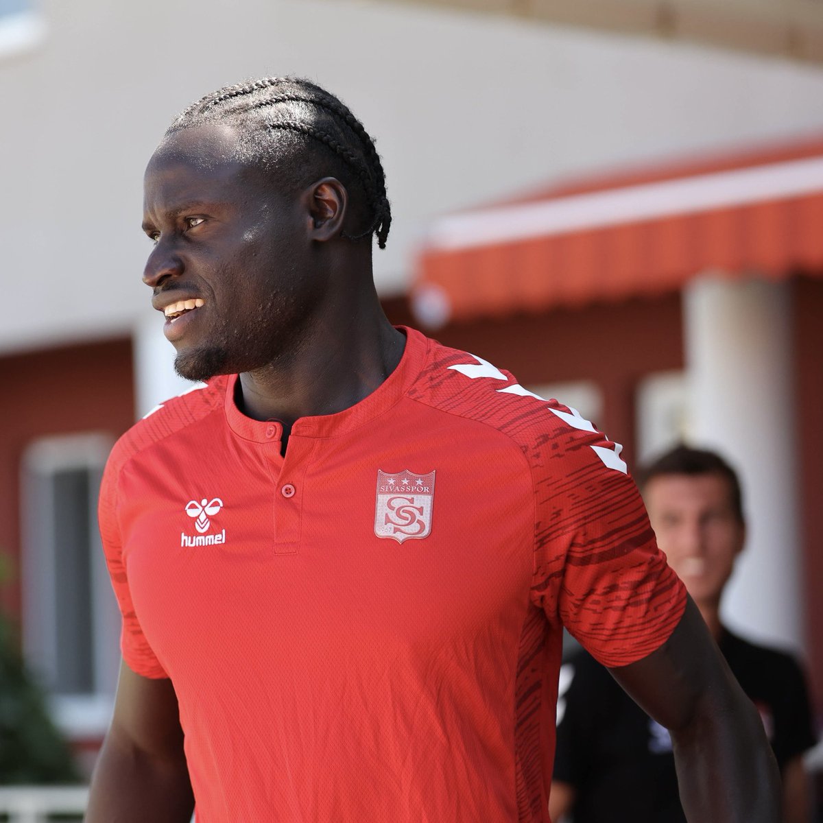 BeratCtn58's tweet photo. İlerideki nesil bu ikili hakkında hiçbir anlam çıkaramayacak.

#Sivasspor https://t.co/QbbG5GDh7k