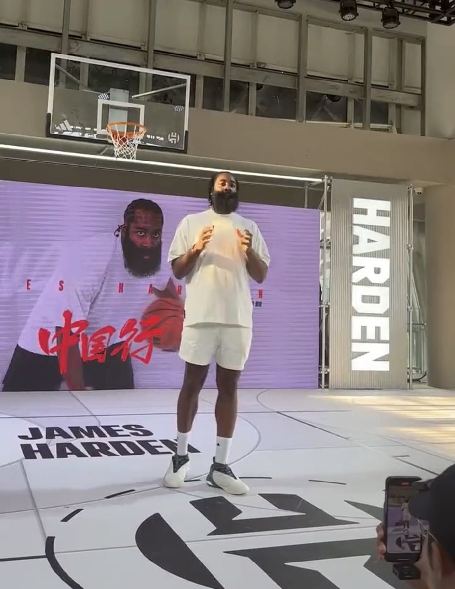 jamie is continuing to do their thing (@jamievampslayer) on Twitter photo 