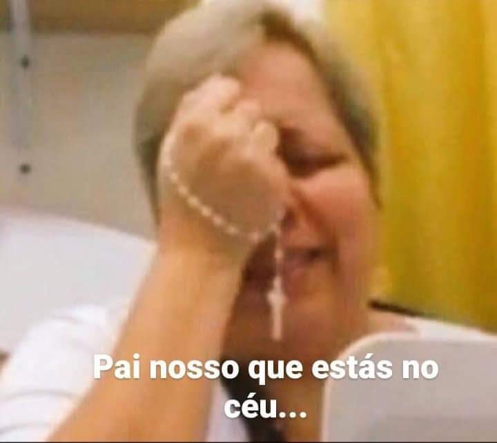 futbobagens's tweet image. Minhas ICs: dirigem pajero e usam iPhone do ano
Eu: descendo do ônibus pq o já é não funcionou